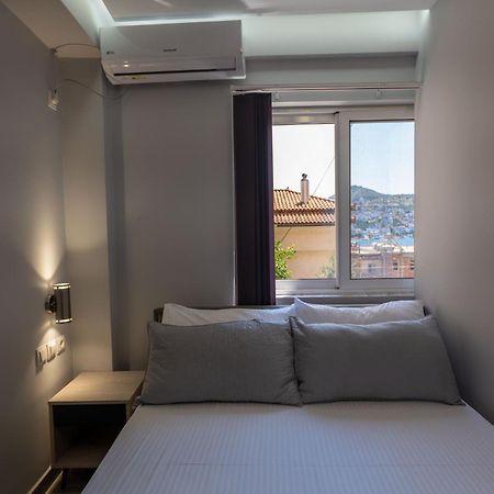 Hotel Porti Sarandë Exteriör bild