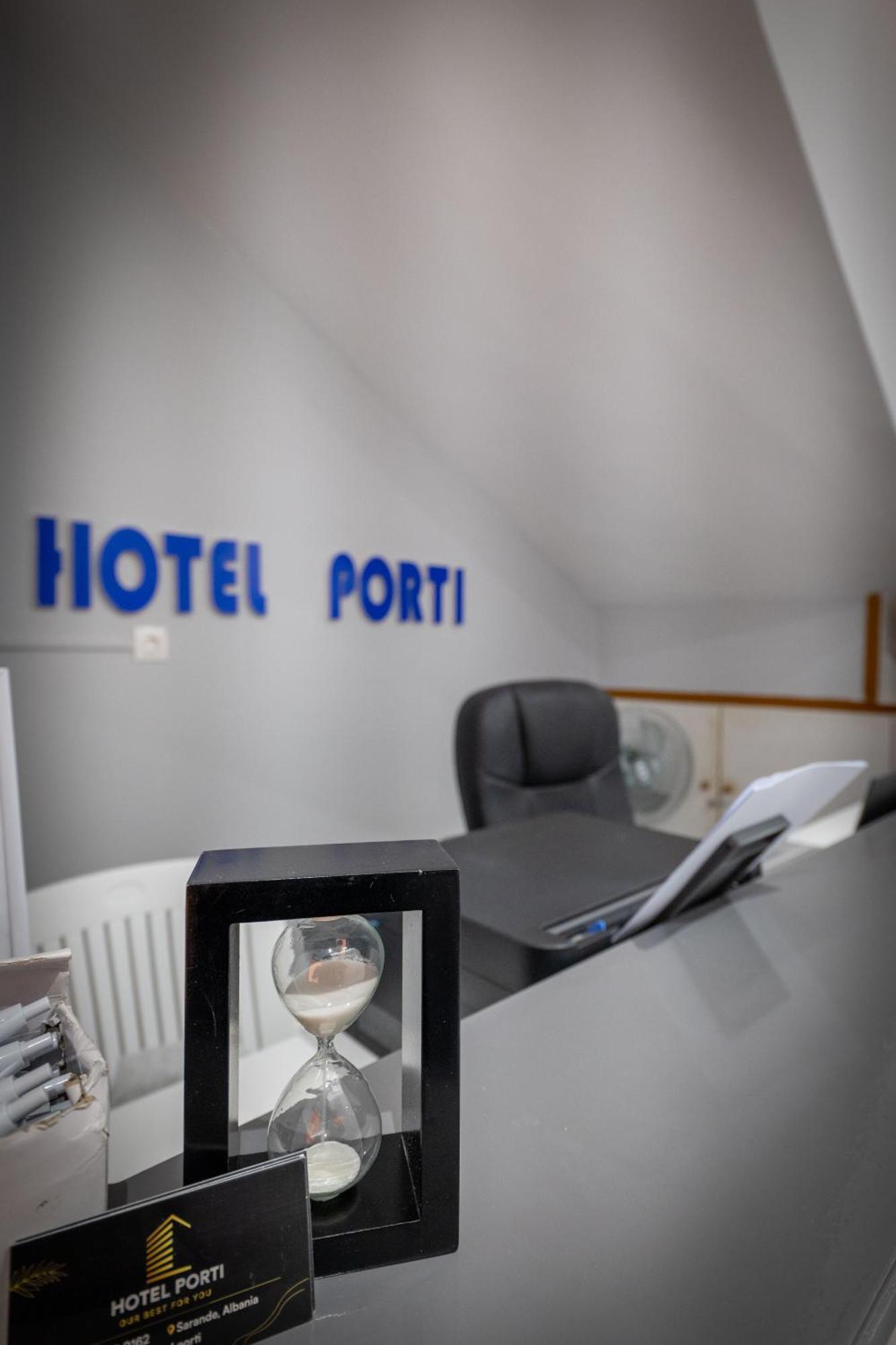 Hotel Porti Sarandë Exteriör bild