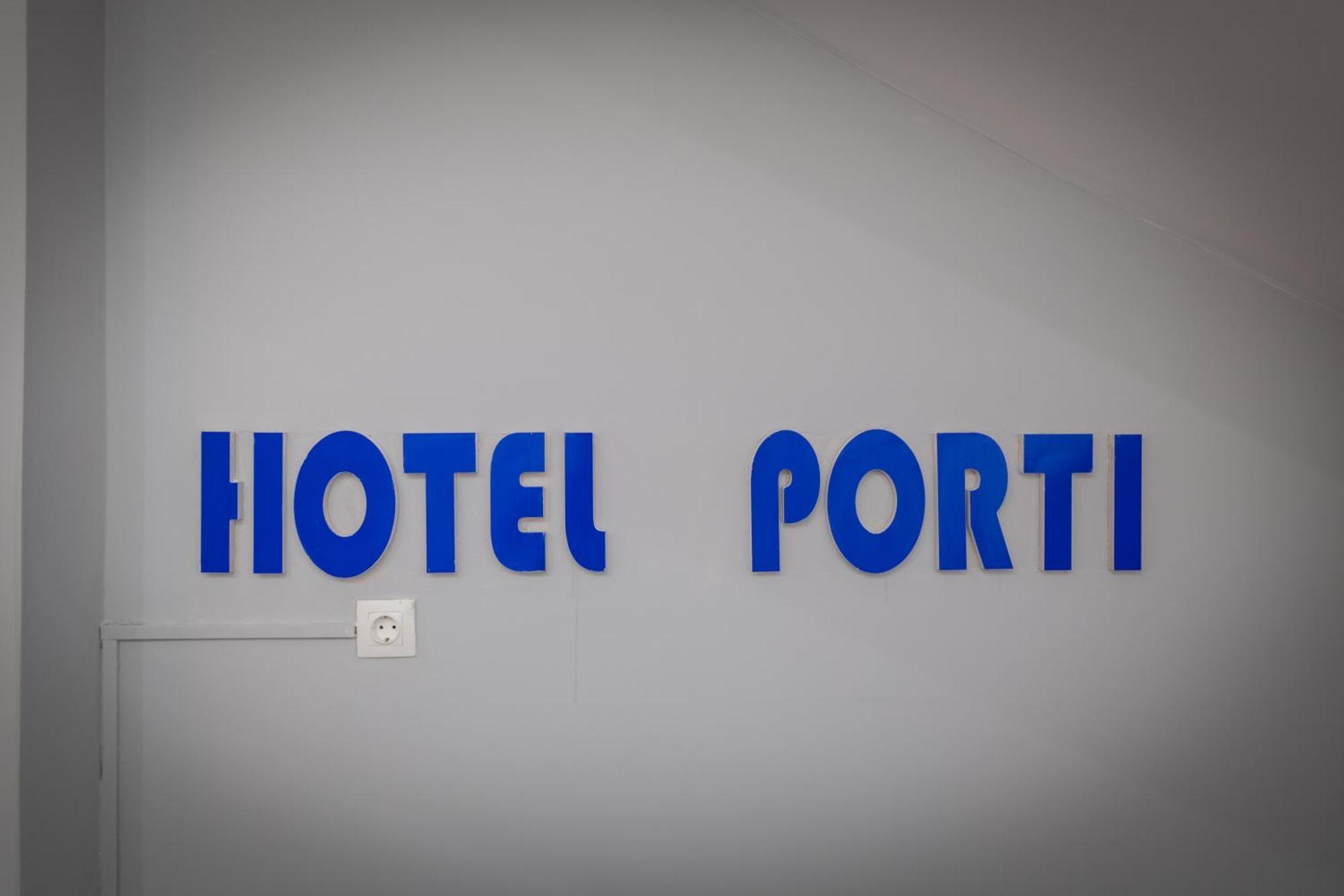 Hotel Porti Sarandë Exteriör bild